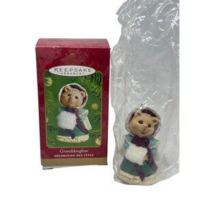 VTG 2001 Hallmark Keepsake Ornament Granddaughter 2.75" Christmas Seasonal Bear